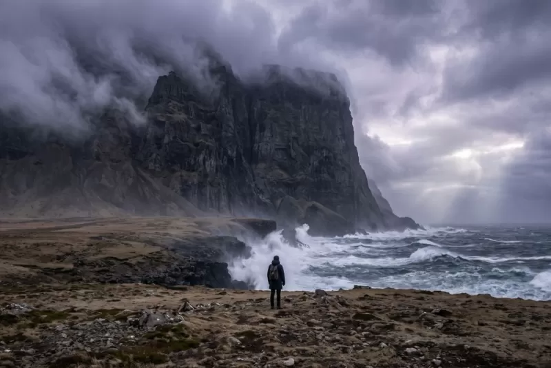 Limit Situations: What to Do When Life Hits a Boundary